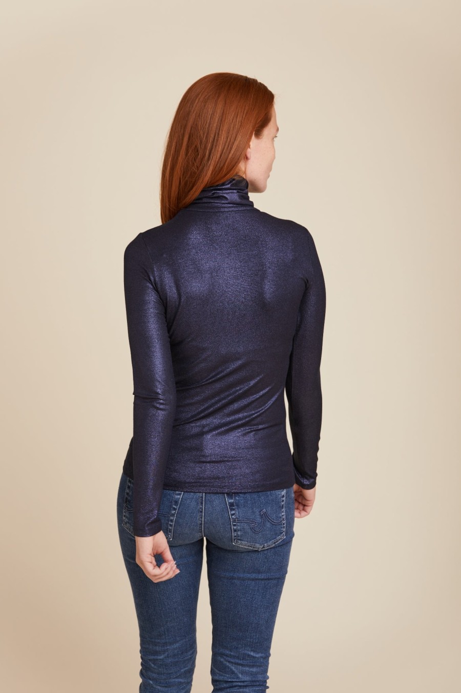 New Majestic Filatures Soft Touch Metallic Long Sleeve Turtleneck Top