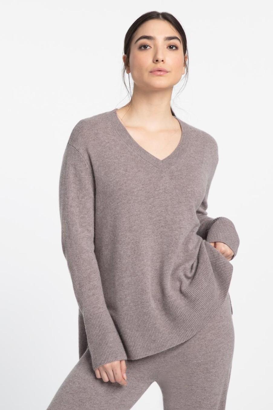 Wholesale Kinross Cashmere Hi Low Seamed Vee